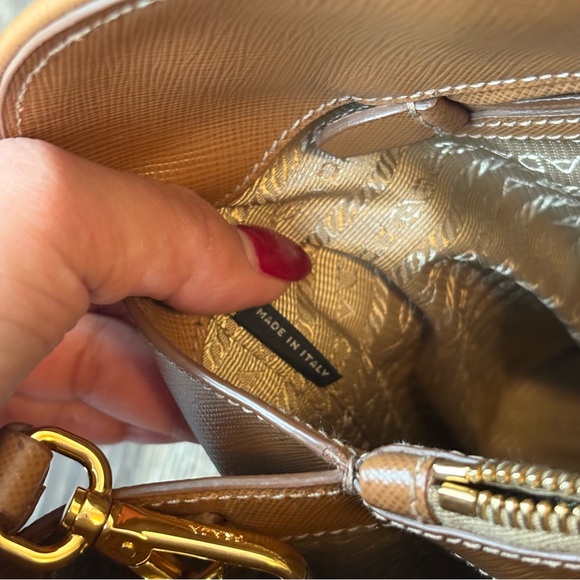 Prada Large Saffiano Tan Lux Promenade Bag - Top Handle Crossbody - Picture 9 of 16